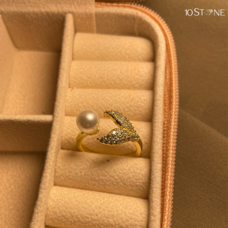 Golden Pearl Tail Ring